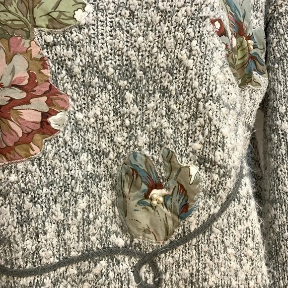 Vintage Penbrooke Lane Floral Sweater with Pearl Embellishment - size Medium - Picture 8 of 11